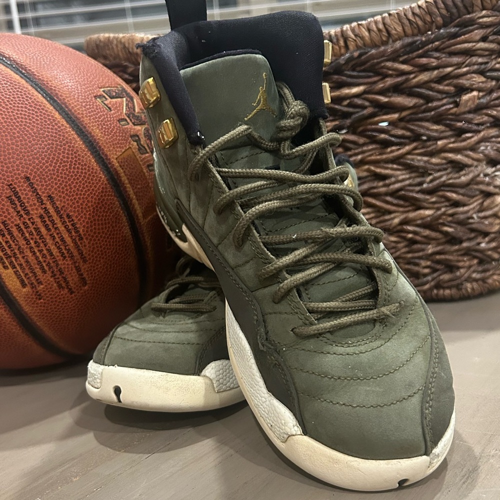 Nike Air Jordans Olive Green Retro CP3 Sneakers- size 5.5Y